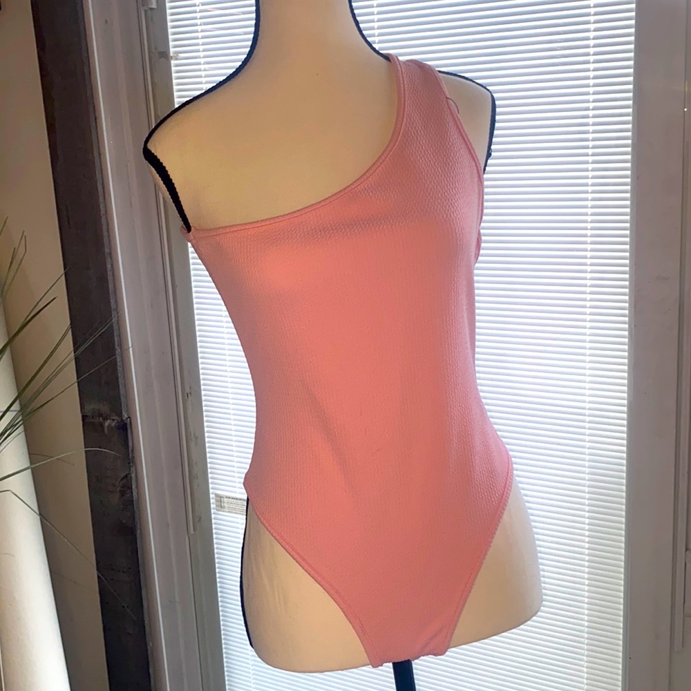 Boohoo | Tops | Baby Pink Textured Cut Out Back Bodysuit | Sz 12 | NWT
